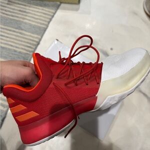 Adidas James Harden volume 1s